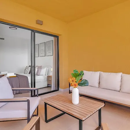 Terrazas Del Sol Apartment *